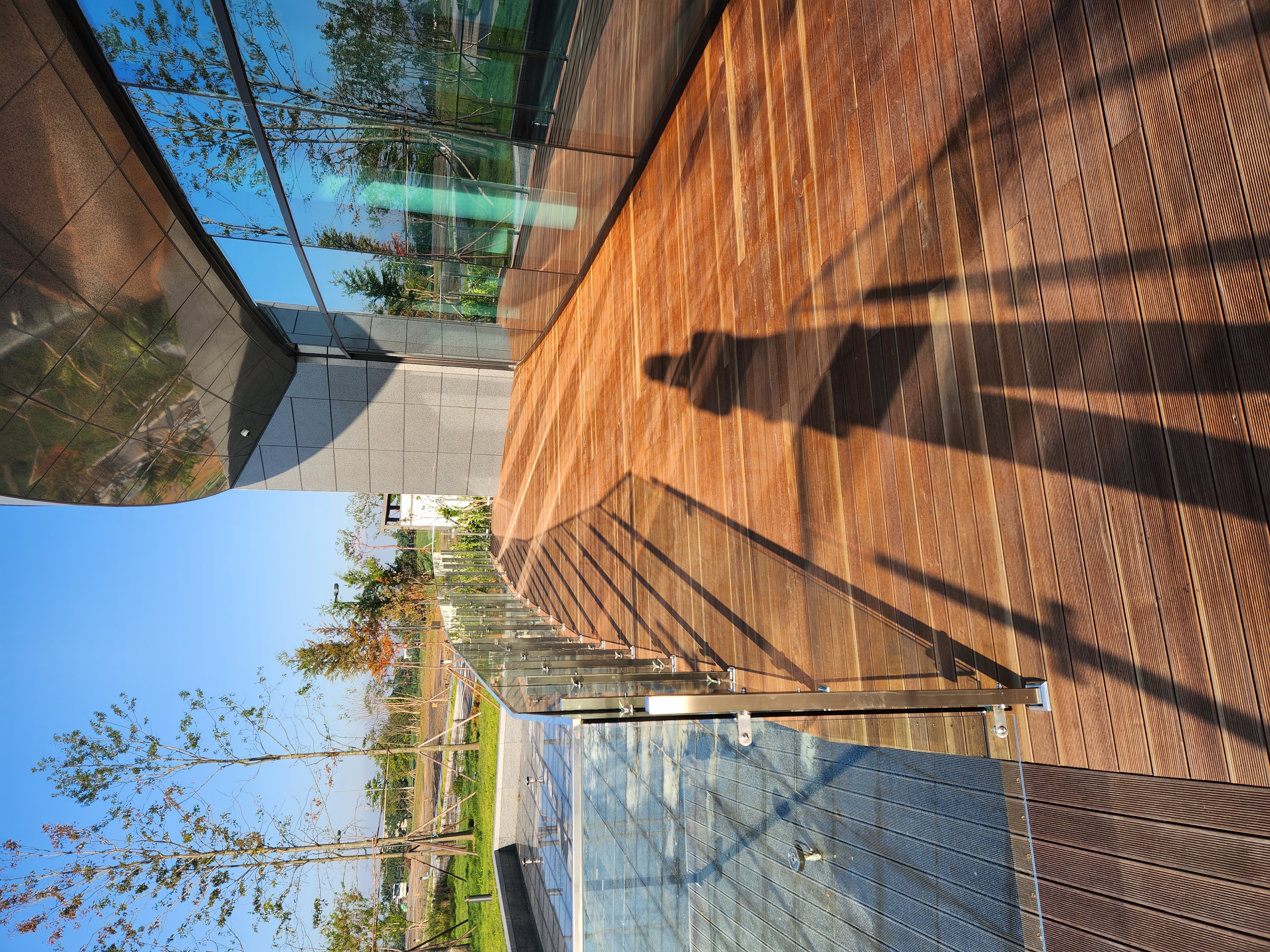 송도 골프장 프리미엄 천연목 하드우드 데크 — 사진 13