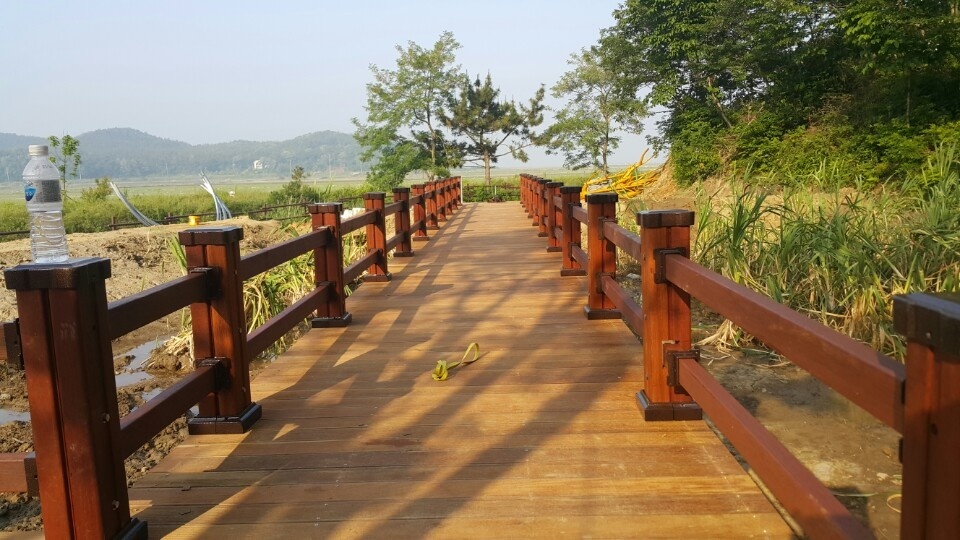 청라공원 친환경 합성목재 데크로드 산책로 — 사진 4