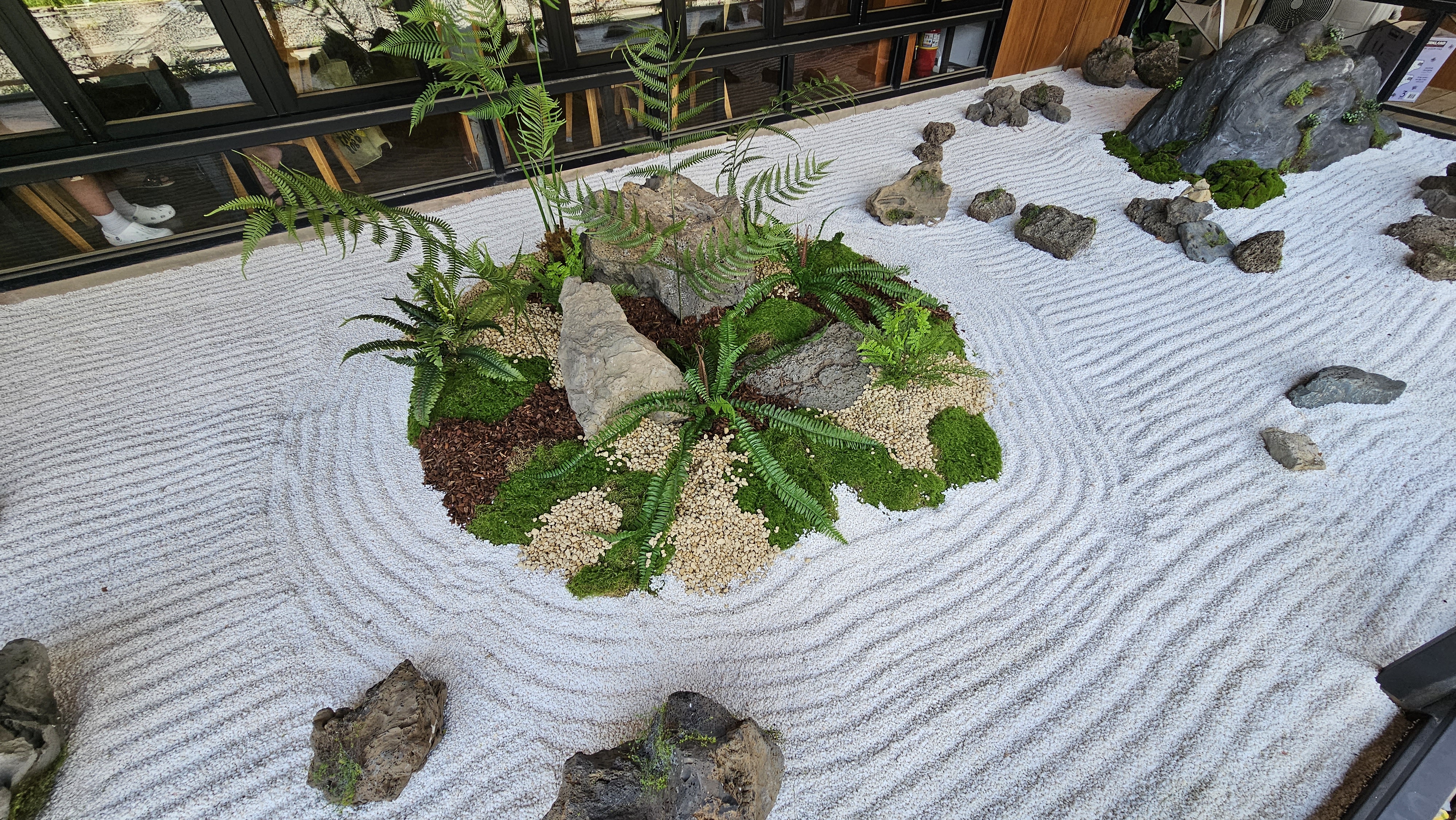 삼동소바 용인점 건식 정원(카레산스이) 조경 — 사진 2