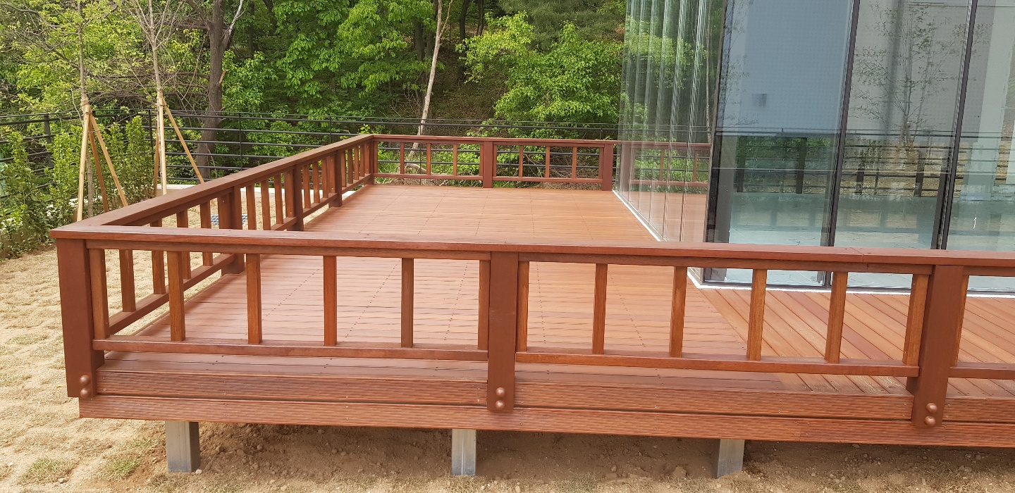 삼척 가정집 프리미엄 합성목재 WPC 데크 — 사진 2